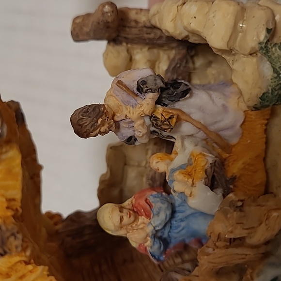 Lot of 6 Nativity Scenes - Picture 9 of 17